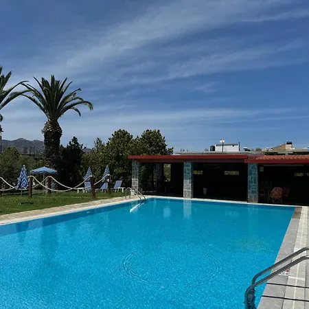 Zac & Georgio Aparthotel
